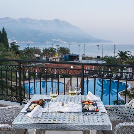 Iberostar Waves Bellevue All Inclusive Bečići Ngoại thất bức ảnh