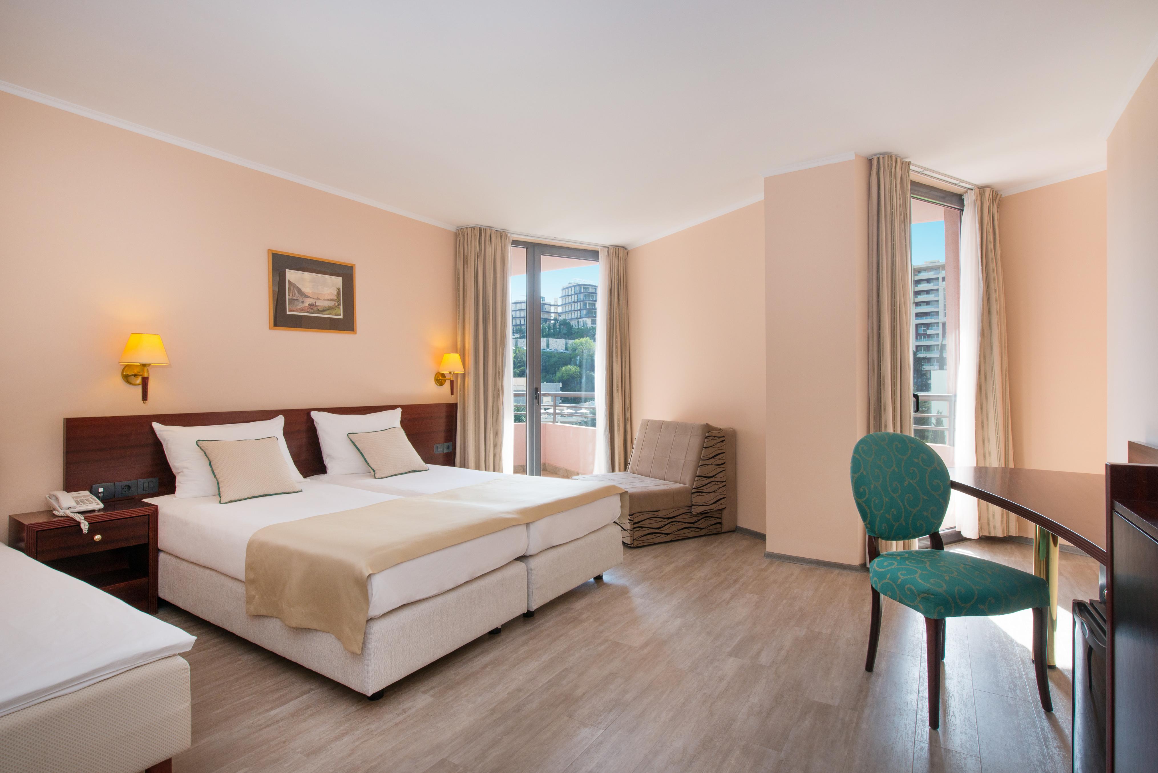 Iberostar Waves Bellevue All Inclusive Bečići Ngoại thất bức ảnh