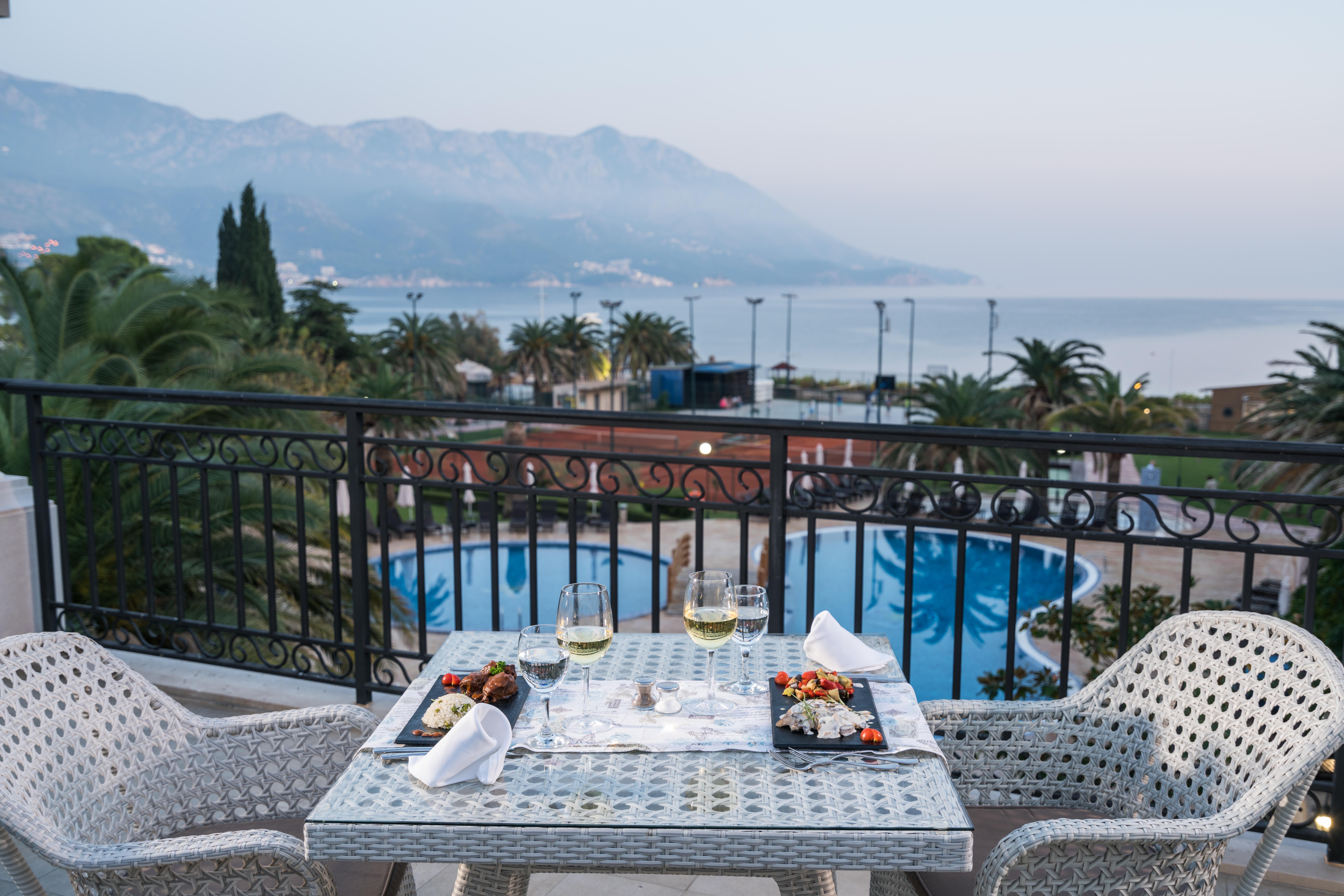 Iberostar Waves Bellevue All Inclusive Bečići Ngoại thất bức ảnh