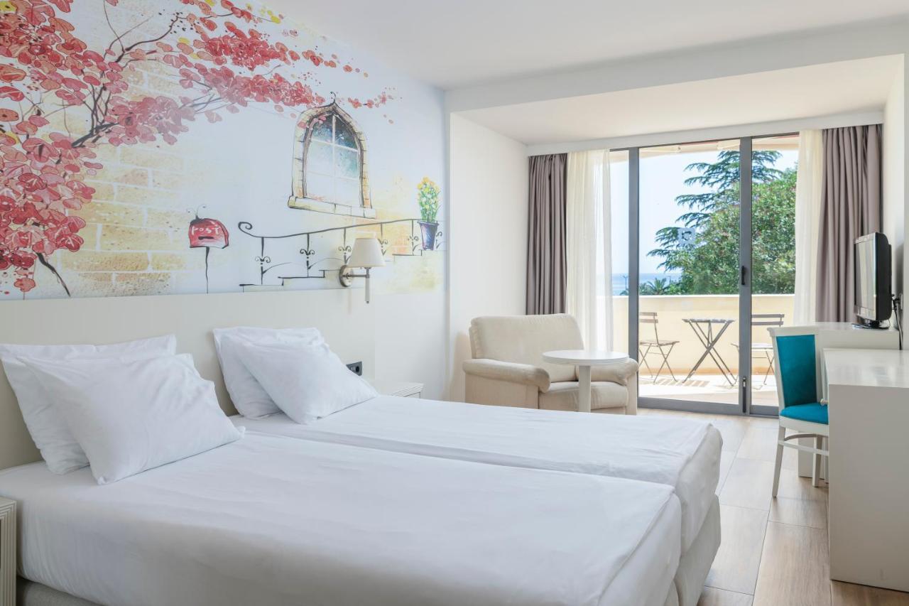 Iberostar Waves Bellevue All Inclusive Bečići Ngoại thất bức ảnh
